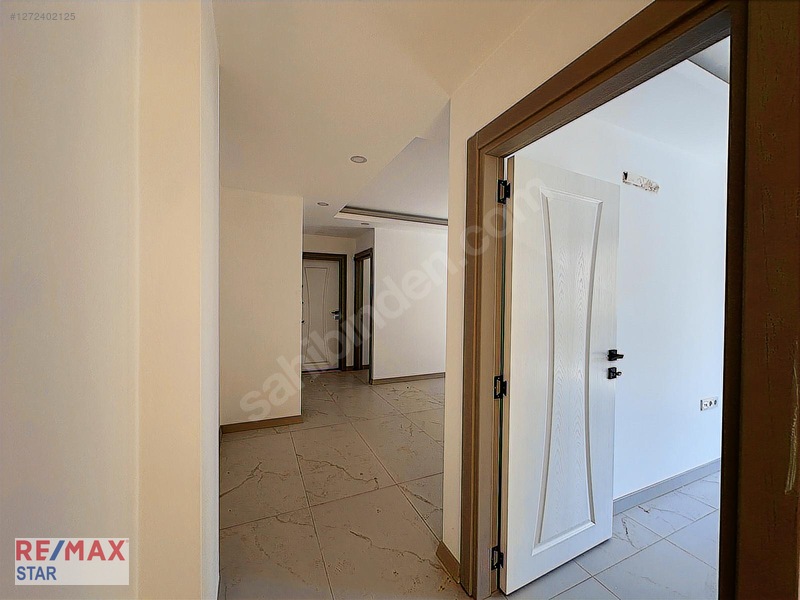 Antalya Caddesi'nde Kiralık Asansörlü Sıfır 2+1 Ofisler — fotoğraf 23