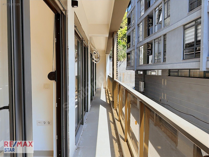 Antalya Caddesi'nde Kiralık Asansörlü Sıfır 2+1 Ofisler — fotoğraf 25