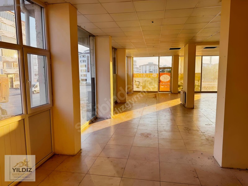 Yıldız Gayrimenkul'den Ulukentte Kiralık Dükkan + Depo Fırsatı — fotoğraf 4