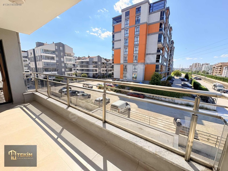 Özlüce Metro İstasyonun Yanında Arakat Full Eşyalı Kiralık Daire — fotoğraf 5