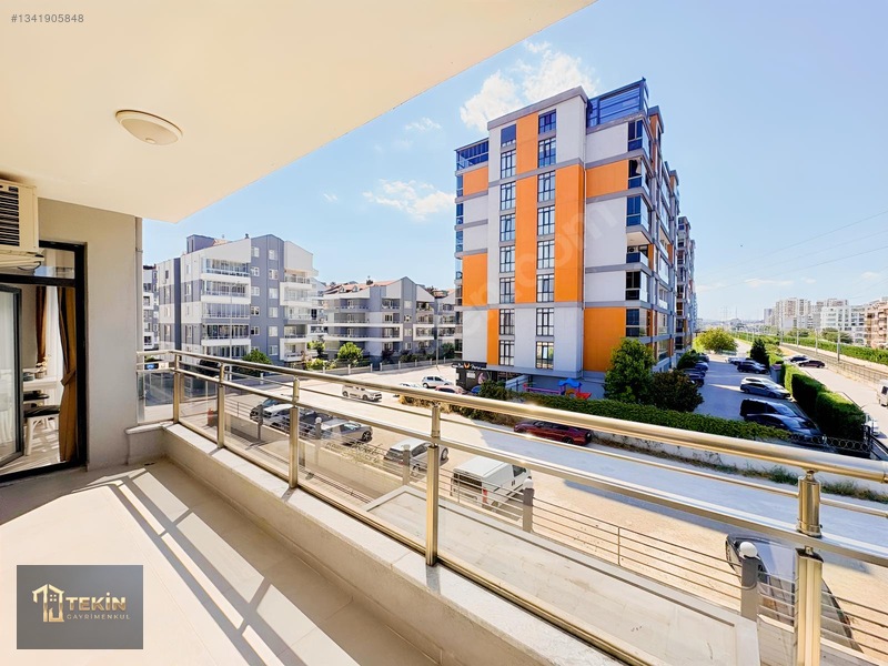 Özlüce Metro İstasyonun Yanında Arakat Full Eşyalı Kiralık Daire — fotoğraf 6