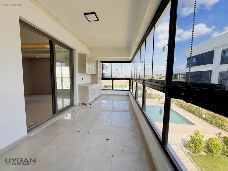 Uygandan Muratbey Mah. 185m² 3+1 Lüx Havuzlu Site — fotoğraf 10