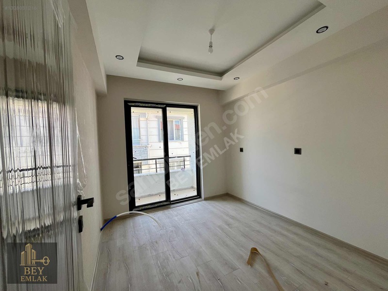 Ataşehir'de Fore Kazıklı Merkezi Konumda Lüks 2+1 — fotoğraf 5