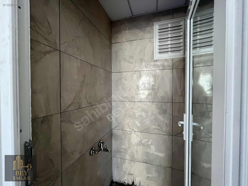Ataşehir'de Fore Kazıklı Merkezi Konumda Lüks 2+1 — fotoğraf 9