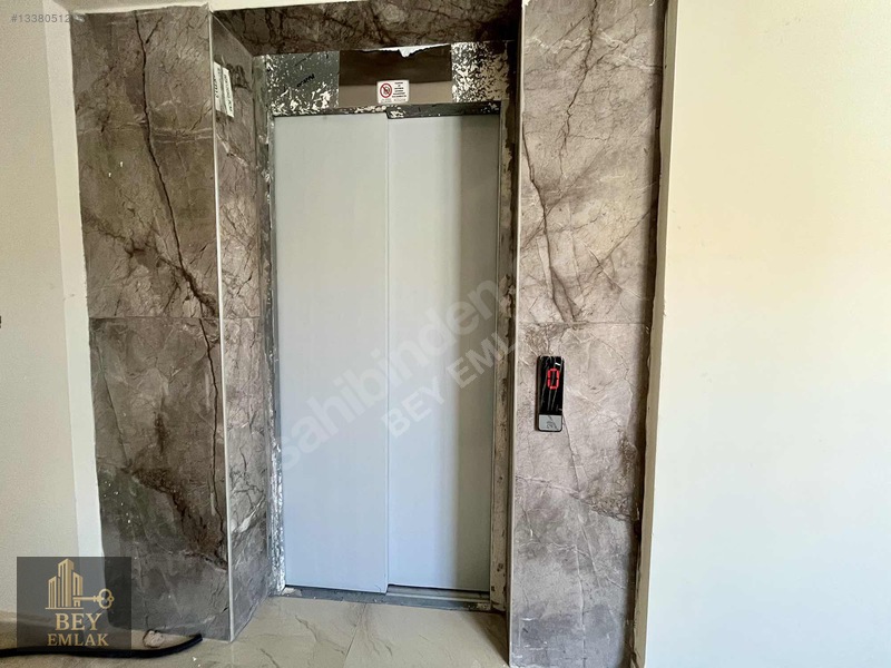 Ataşehir'de Fore Kazıklı Merkezi Konumda Lüks 2+1 — fotoğraf 24
