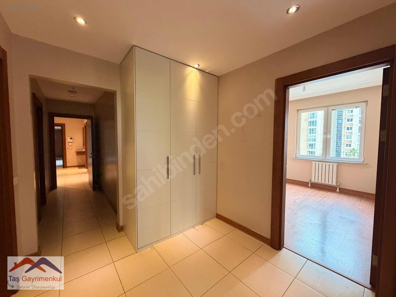 Uphill Court'ta Havuz Cepheli, 4+1, 155m² Kiralık Bakımlı Daire — fotoğraf 19