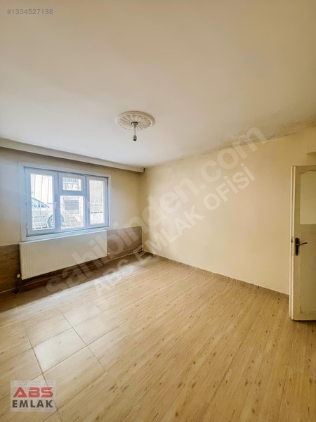Abs Emlaktan Ulaş Mahallesinde 3+1 Kiralık — fotoğraf 2