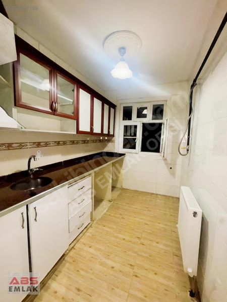 Abs Emlaktan Ulaş Mahallesinde 3+1 Kiralık — fotoğraf 8