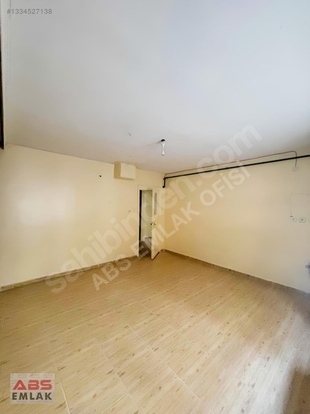 Abs Emlaktan Ulaş Mahallesinde 3+1 Kiralık — fotoğraf 11