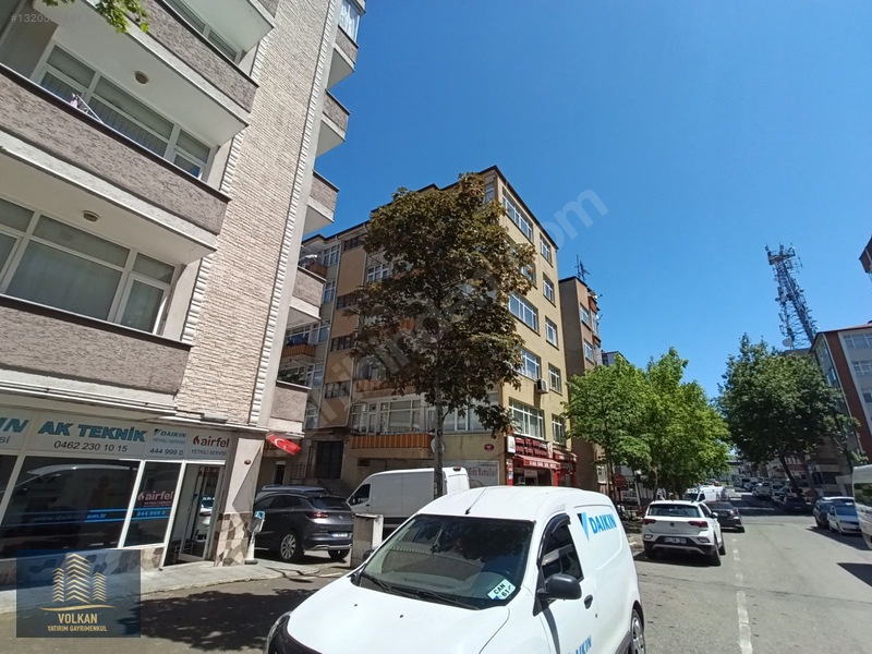 Vyg Den Yatırımlık Daire 2 Dükkan 1 Depo Hissesi Dahil Satlık — fotoğraf 2