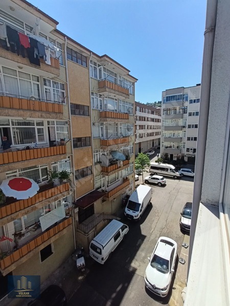 Vyg Den Yatırımlık Daire 2 Dükkan 1 Depo Hissesi Dahil Satlık — fotoğraf 14