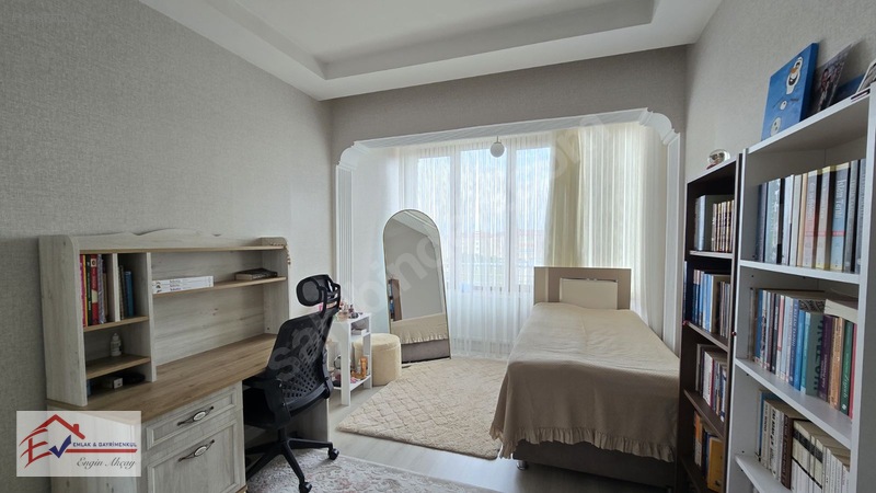 Ev Emlak'tan Şükrüpaşa Satılık Arakat 4+1 Lüks Daire — fotoğraf 12