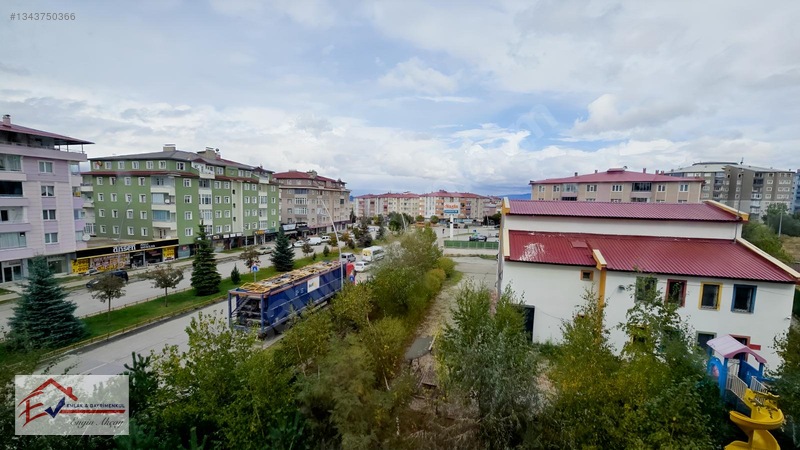 Ev Emlak'tan Şükrüpaşa Satılık Arakat 4+1 Lüks Daire — fotoğraf 13