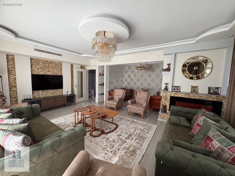 Mavi Şehir Sitesinde Özel Havuzlu 6+2 Satılık Dubleks — fotoğraf 7