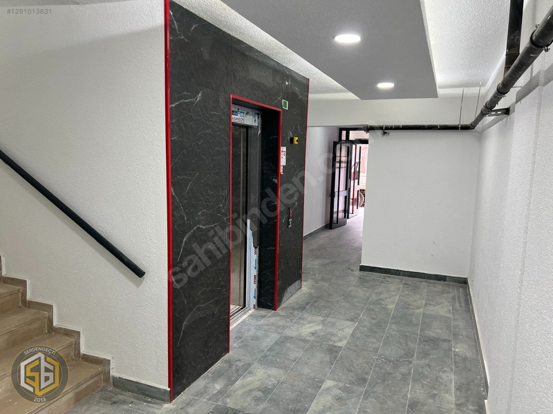 Serdengeçti' Den 2+1 110M2 Balkonlu Satılık Daire