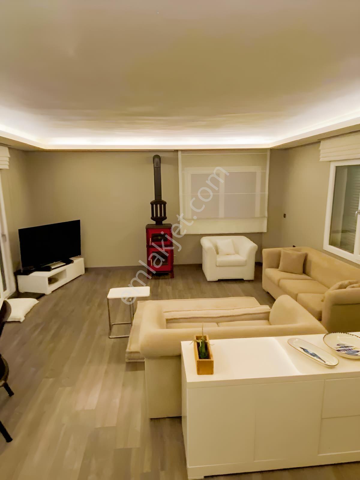 Çeşme Şifne'De Denize Yakın 3+1 Bakımlı Garajlı Villa — fotoğraf 11