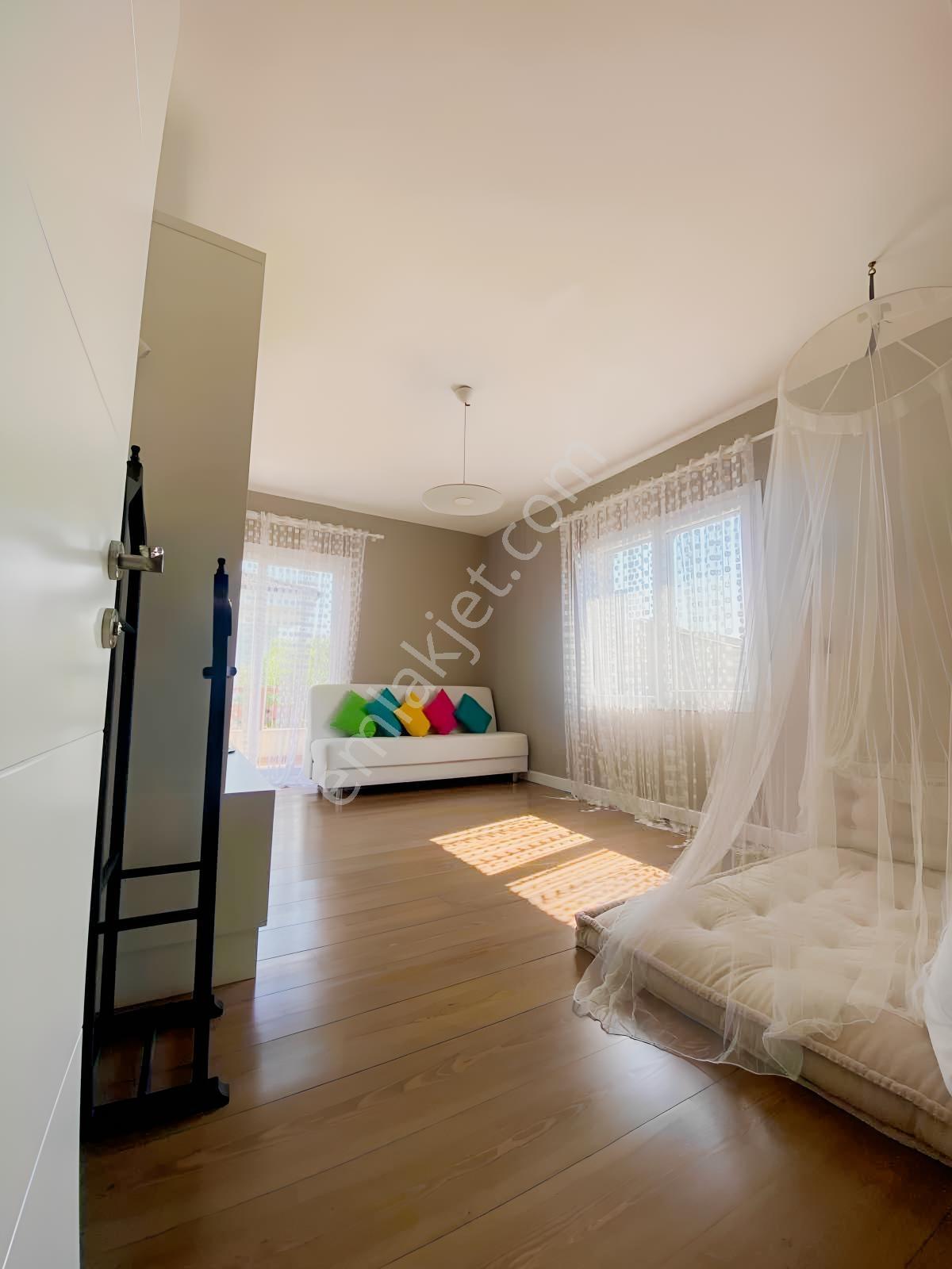 Çeşme Şifne'De Denize Yakın 3+1 Bakımlı Garajlı Villa — fotoğraf 20