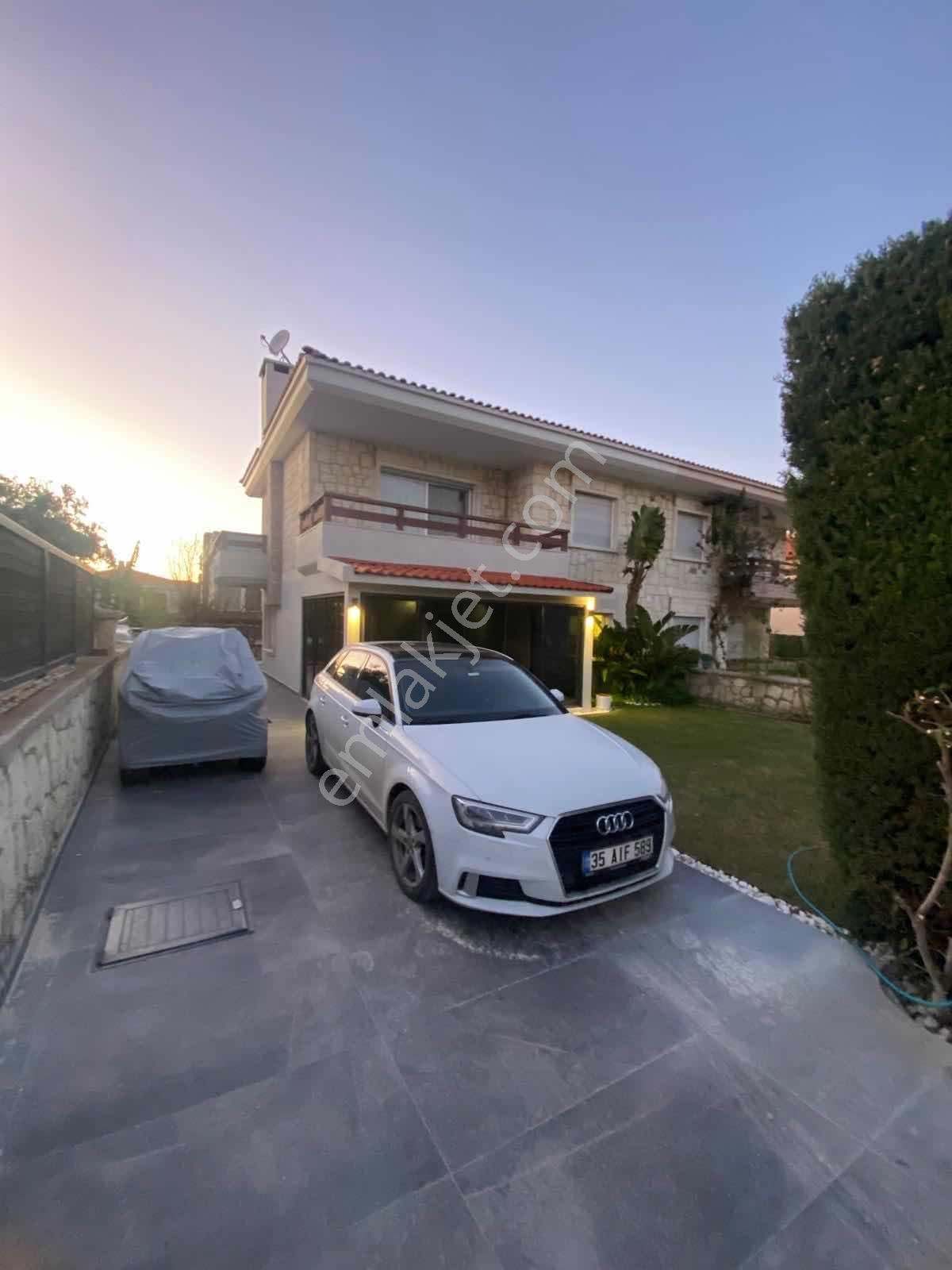 Çeşme Şifne'De Denize Yakın 3+1 Bakımlı Garajlı Villa — fotoğraf 22