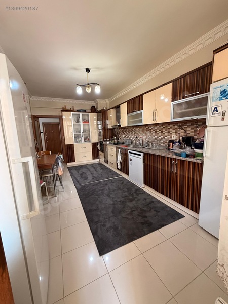 Yazır Mah. Asmin Sitesi Güney-batı, Geniş Masrafsız, 14 Yıllık