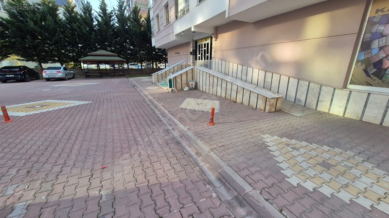 Yazır Mah. Asmin Sitesi Güney-batı, Geniş Masrafsız, 14 Yıllık — fotoğraf 32