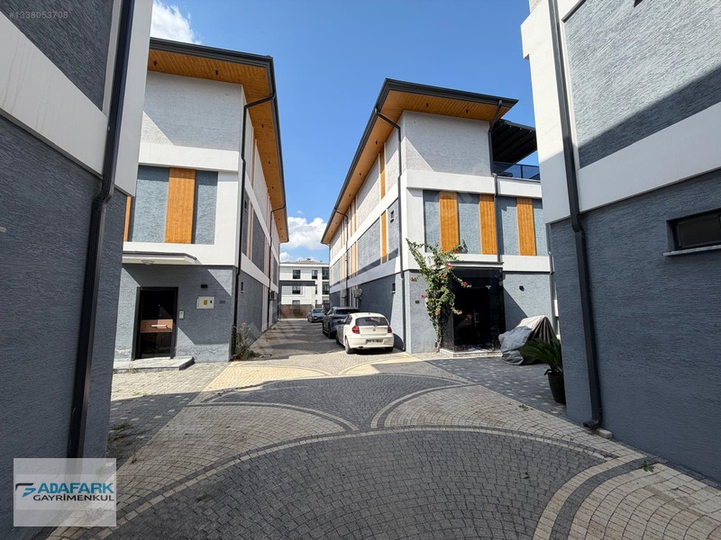 Yeni Stad Yakını Bahçe Kullanımlı Ve Teraslı Satılık Villa — fotoğraf 4