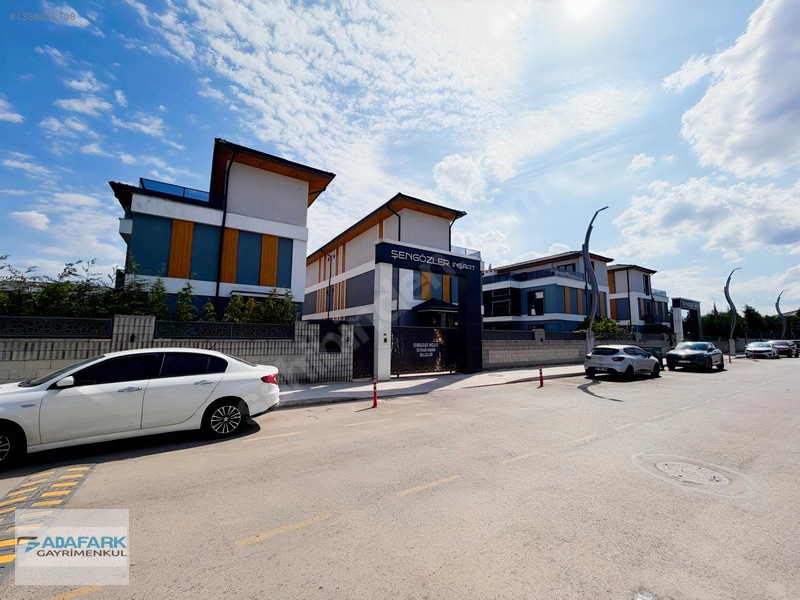 Yeni Stad Yakını Bahçe Kullanımlı Ve Teraslı Satılık Villa — fotoğraf 8