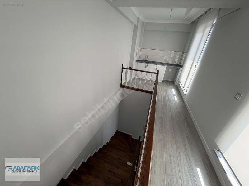 Yeni Stad Yakını Bahçe Kullanımlı Ve Teraslı Satılık Villa — fotoğraf 22