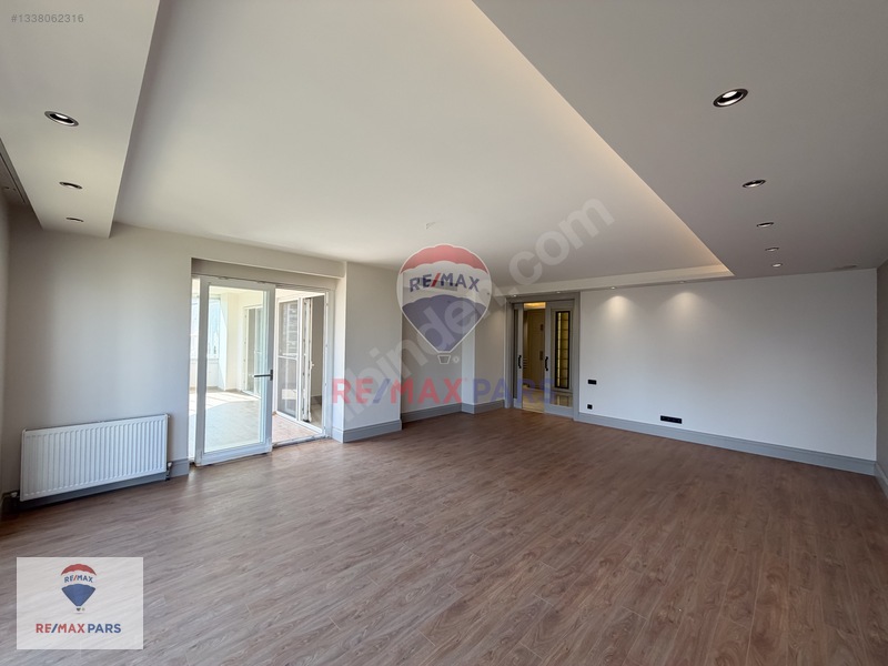 Remax Pars'tan Saray Sapphıre'de Yenilenmiş 4+1 — fotoğraf 6