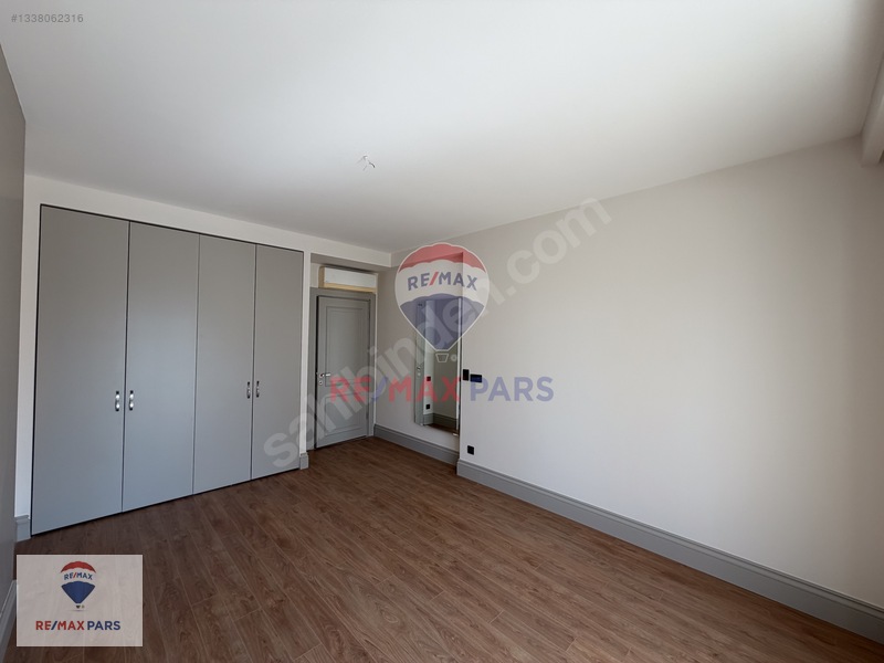 Remax Pars'tan Saray Sapphıre'de Yenilenmiş 4+1 — fotoğraf 19
