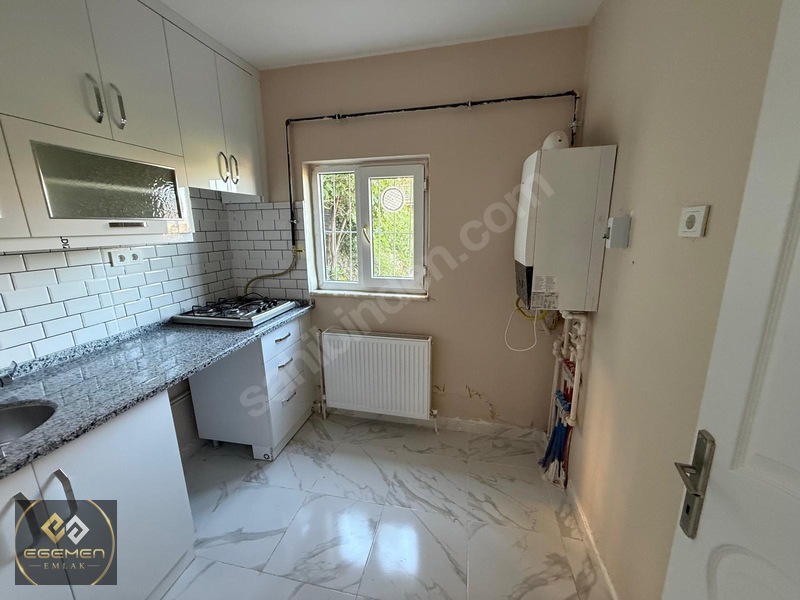 Egemen Emlak'tan Kurtuluş Mahallesi'nde Kiralık 2+0 Daire — fotoğraf 20
