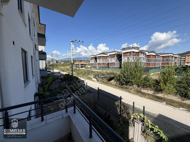 Demirbaş Gayrimenkulden Üni. Böl. Kiralık Eşyalı 2+1 Daire — fotoğraf 7