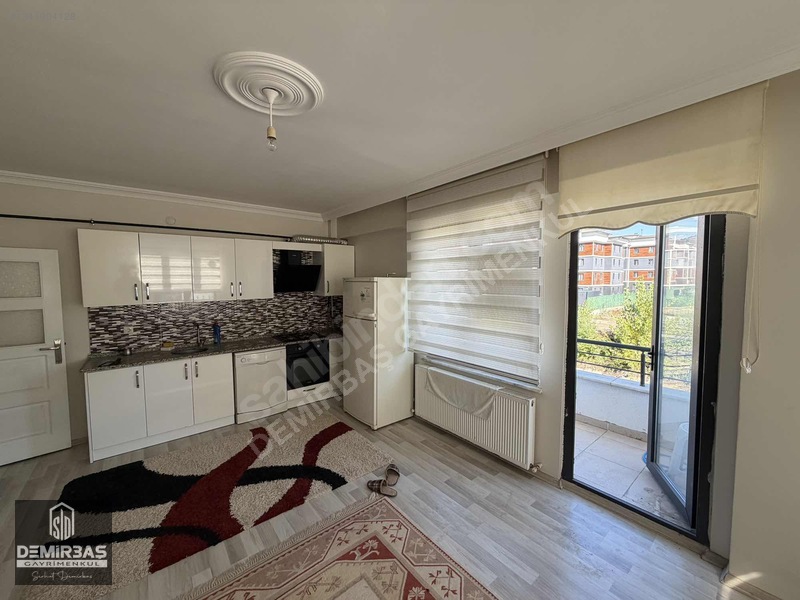 Demirbaş Gayrimenkulden Üni. Böl. Kiralık Eşyalı 2+1 Daire — fotoğraf 9