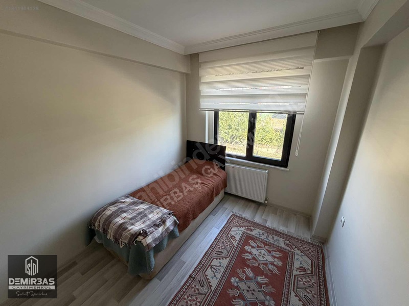 Demirbaş Gayrimenkulden Üni. Böl. Kiralık Eşyalı 2+1 Daire — fotoğraf 20