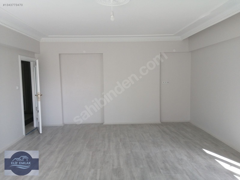 Elif Emlaktan Cumhuriyet Mahalleside 220 M2 Satılık Daire — fotoğraf 5