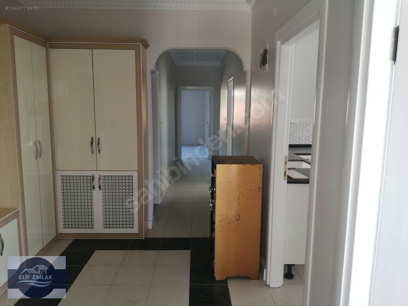 Elif Emlaktan Cumhuriyet Mahalleside 220 M2 Satılık Daire — fotoğraf 15