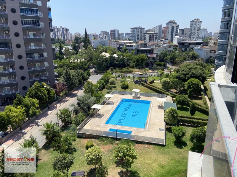 50. Yıl Mahallesinde Site İçerisinde 4+1 Geniş Satılık Daire — fotoğraf 24