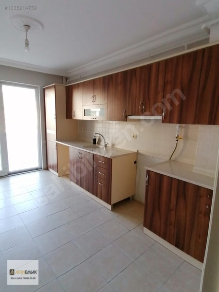 Altın Emlak'tan Alpağut Mh.kiralık Geniş 3+1 Daire — fotoğraf 2