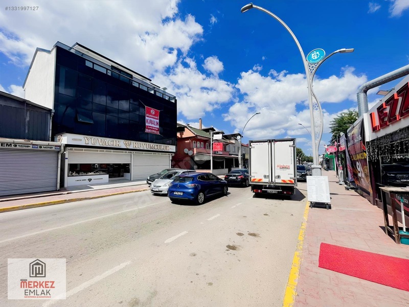 Yuvacık Yeşilyurt Mah. Çuhadar Cad. Üzerinde 100 M² Kiralık Ofis — fotoğraf 2