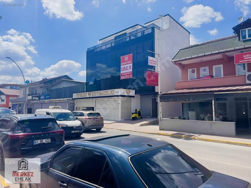 Yuvacık Yeşilyurt Mah. Çuhadar Cad. Üzerinde 100 M² Kiralık Ofis — fotoğraf 4