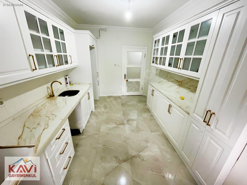 Aydınlıkevlerde Site İçinde Kiralık Daire / Kavi Gayrimenkulden — fotoğraf 3