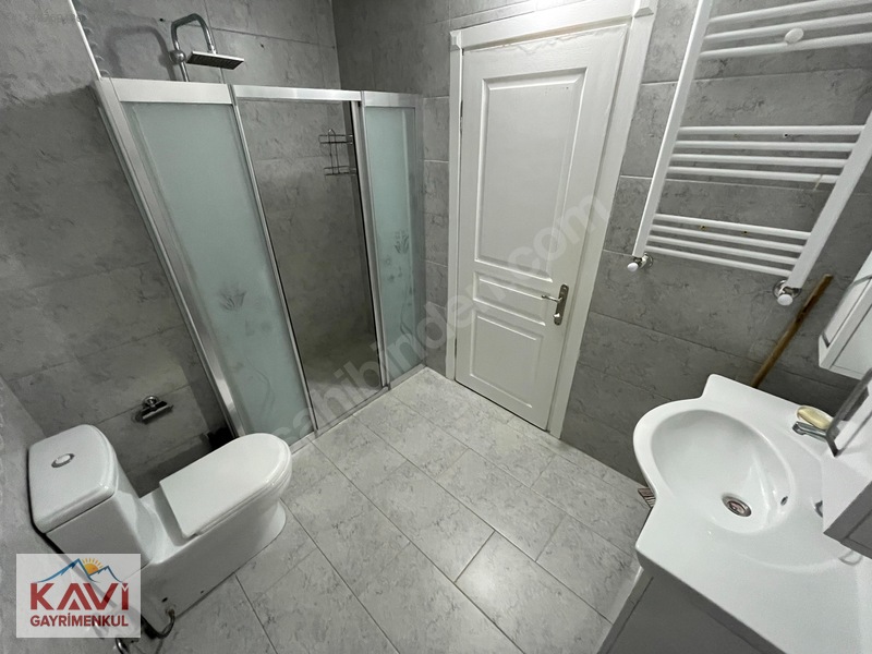 Aydınlıkevlerde Site İçinde Kiralık Daire / Kavi Gayrimenkulden — fotoğraf 21
