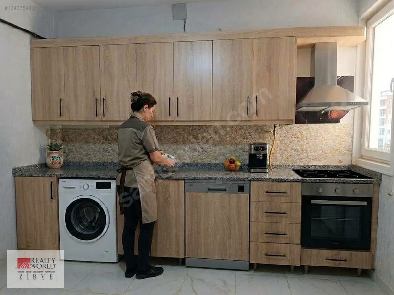 Şahinbey Konak Mah. Arena Otel Arkası Kombili 3+1 Çift Cepheli