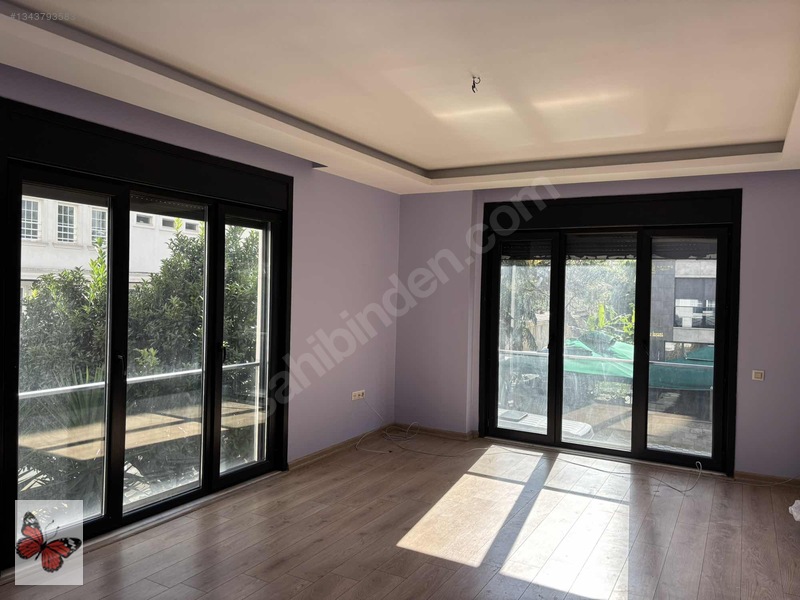 Tüccarbaşında Mınıbüs Caddesıne Yakın 2+1 Kombılı 10 Yaşında — fotoğraf 4