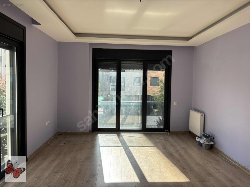 Tüccarbaşında Mınıbüs Caddesıne Yakın 2+1 Kombılı 10 Yaşında — fotoğraf 5
