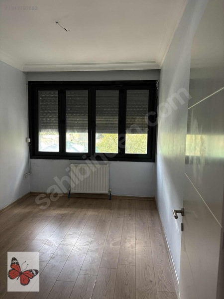 Tüccarbaşında Mınıbüs Caddesıne Yakın 2+1 Kombılı 10 Yaşında — fotoğraf 23