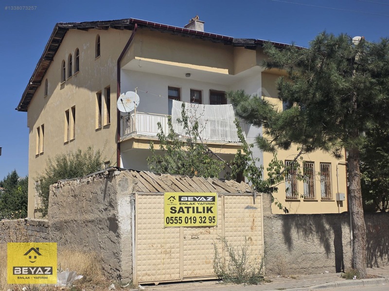 Beyaz Emlak Yatırım'dan Erenköy'de Satılık Müstakil Ev