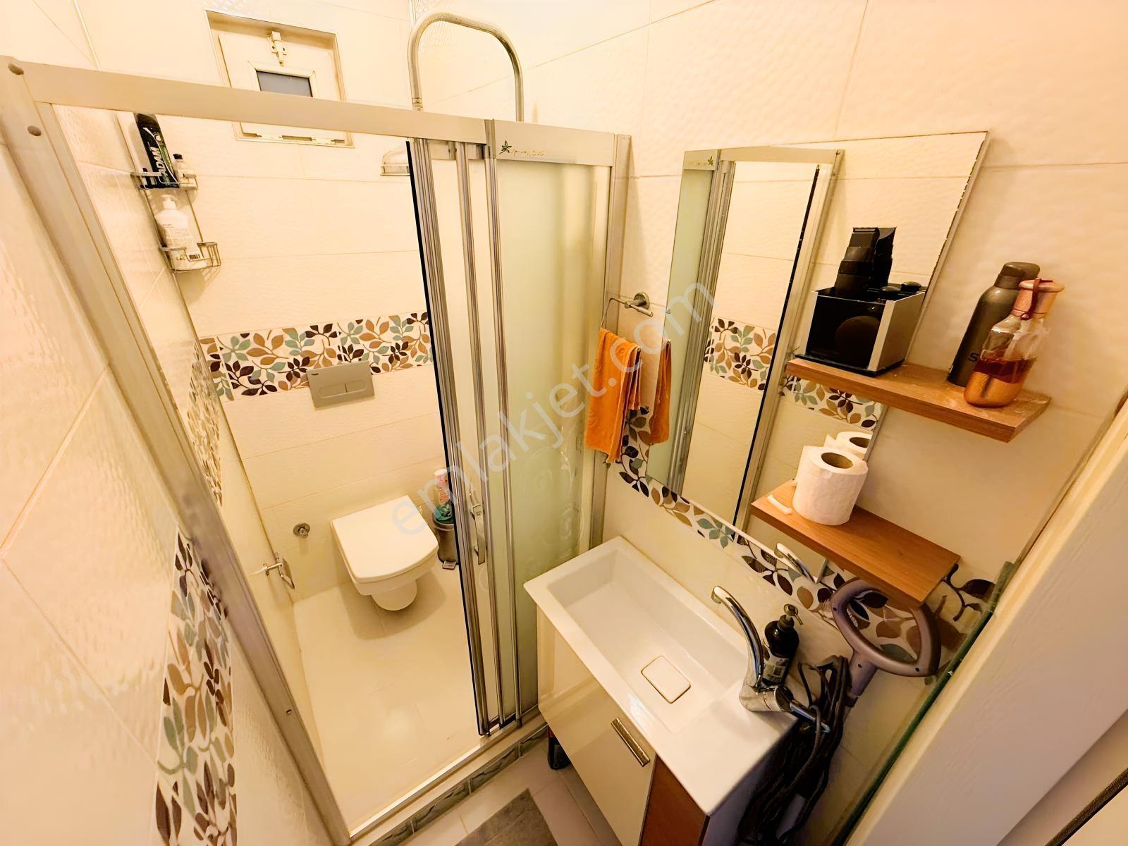 Çengelköyde Havuzlu Site İçerisinde Satılık Eşyalı 3+1 Daire — fotoğraf 2