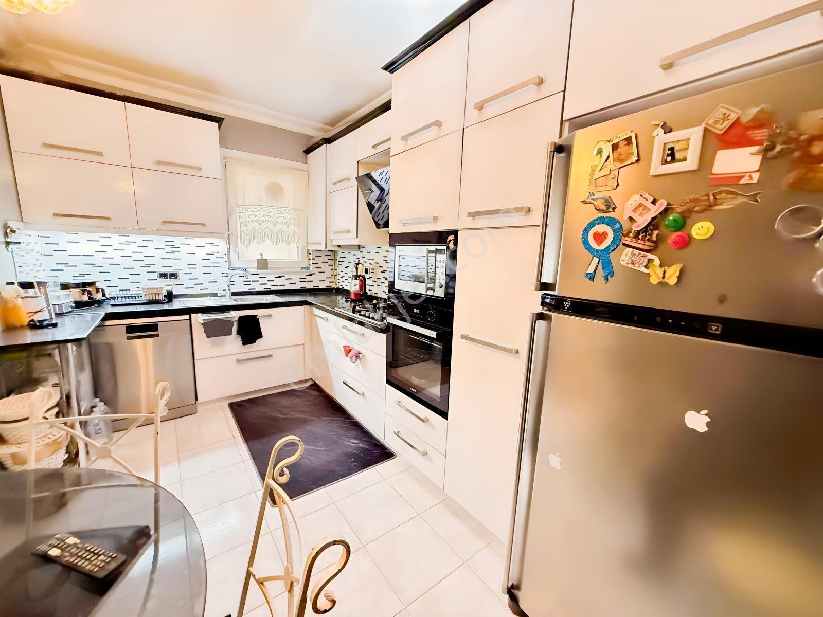 Çengelköyde Havuzlu Site İçerisinde Satılık Eşyalı 3+1 Daire — fotoğraf 15