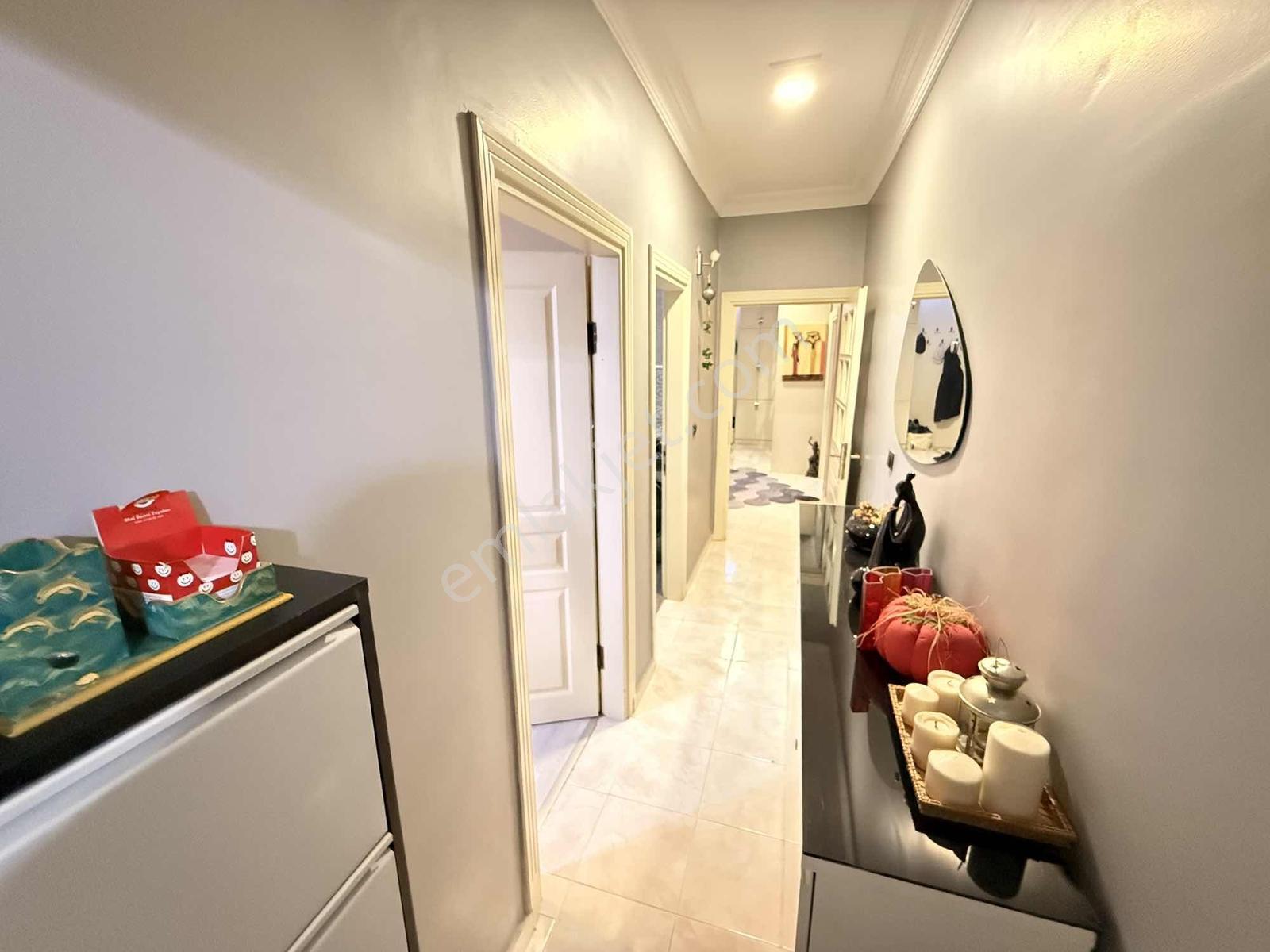 Çengelköyde Havuzlu Site İçerisinde Satılık Eşyalı 3+1 Daire — fotoğraf 17