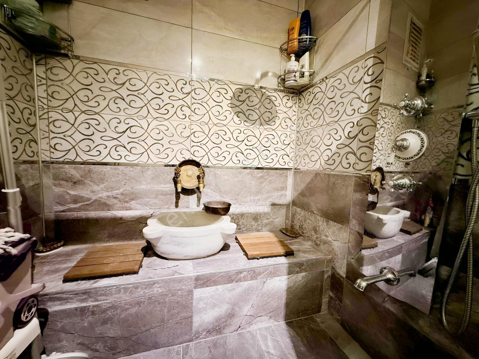 Çengelköyde Havuzlu Site İçerisinde Satılık Eşyalı 3+1 Daire — fotoğraf 19